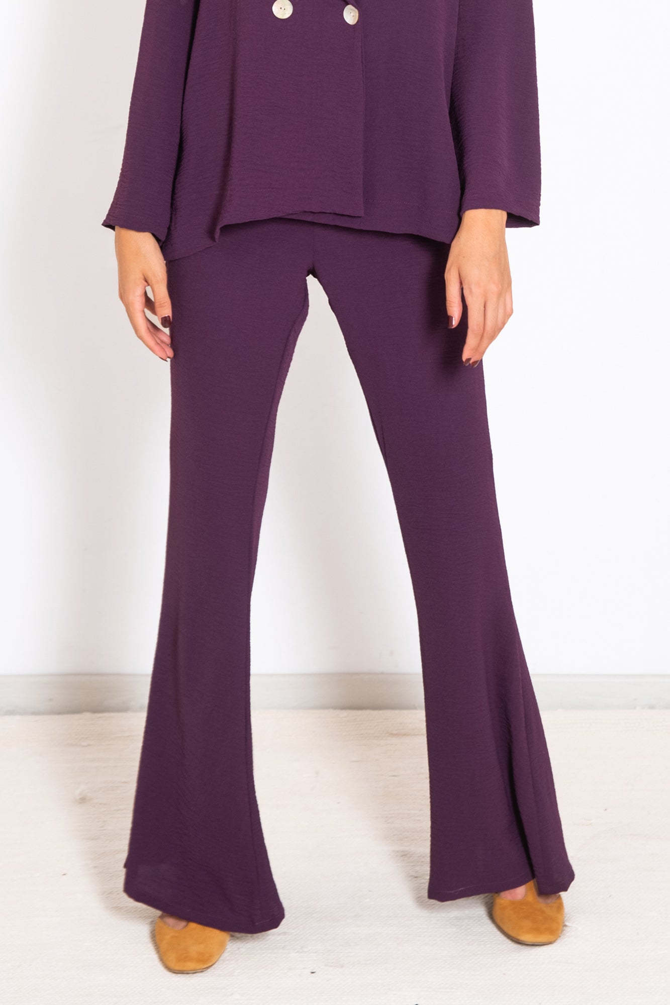 PANTALON FLORENCIA MORADO.