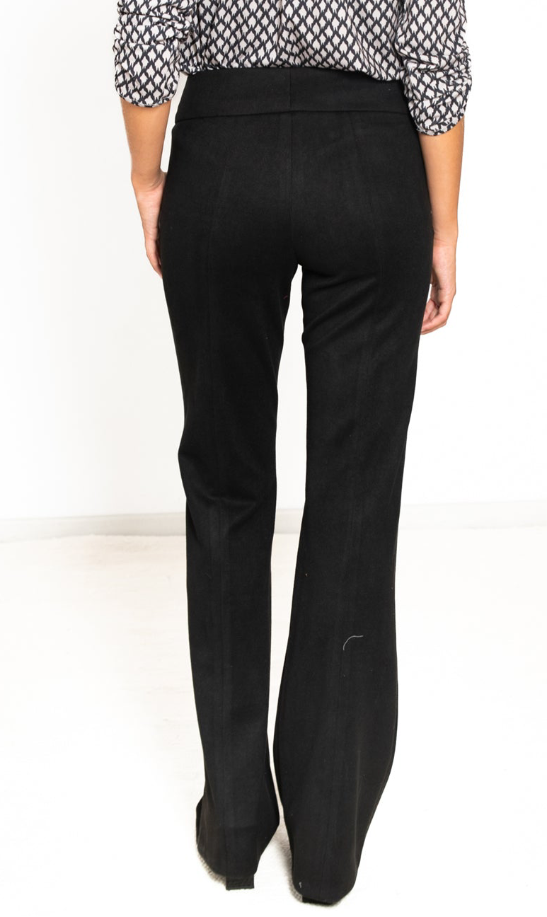 CALÇA GINEBRA PRETA.