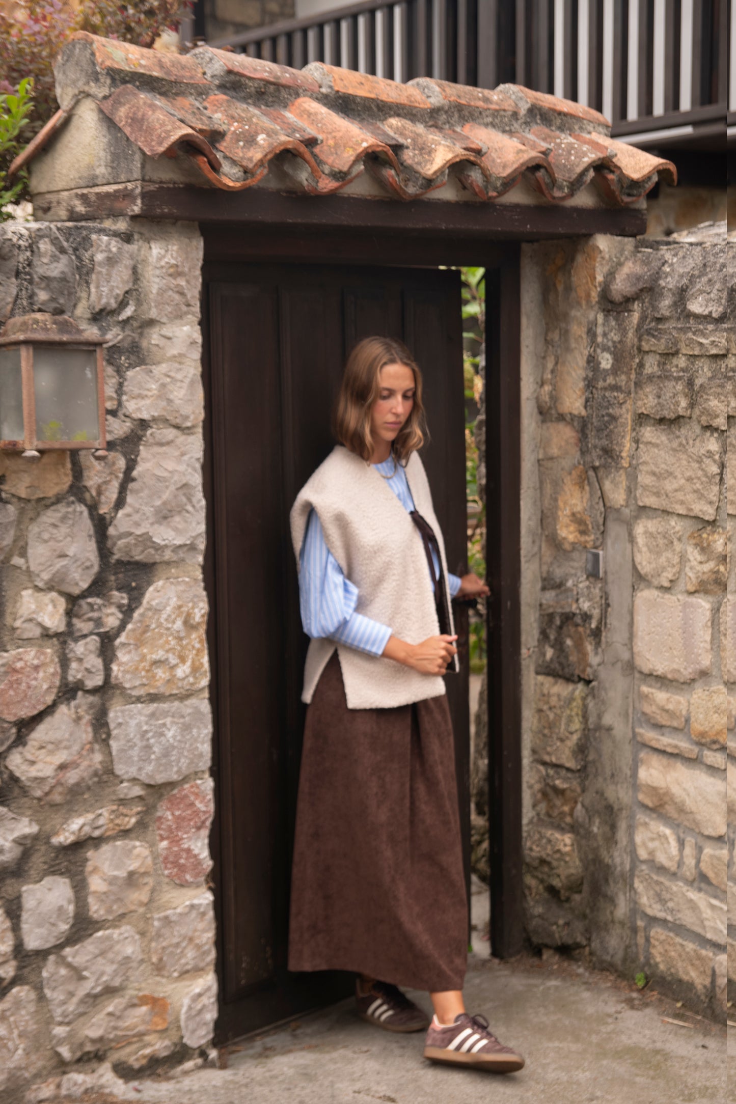 CHALECO NAZARET BLANCO.