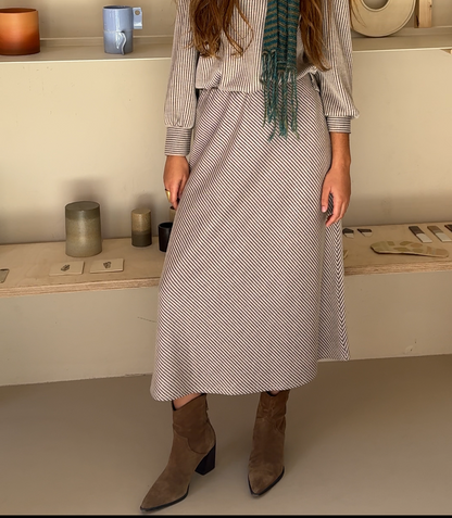 FALDA EDIMBURGO PUNTO RAYAS