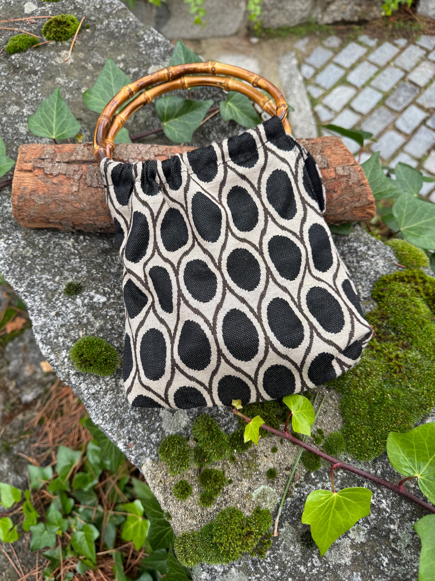 BOLSO BAMBÚ PUNTO CIRCULOS