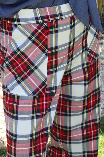 PANTALON ESCOCIA TARTAN. Pide una talla más
