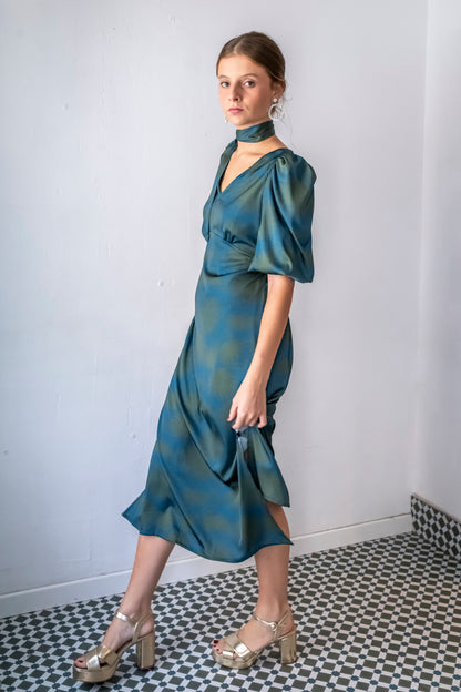 VESTIDO COMILLAS VERDE