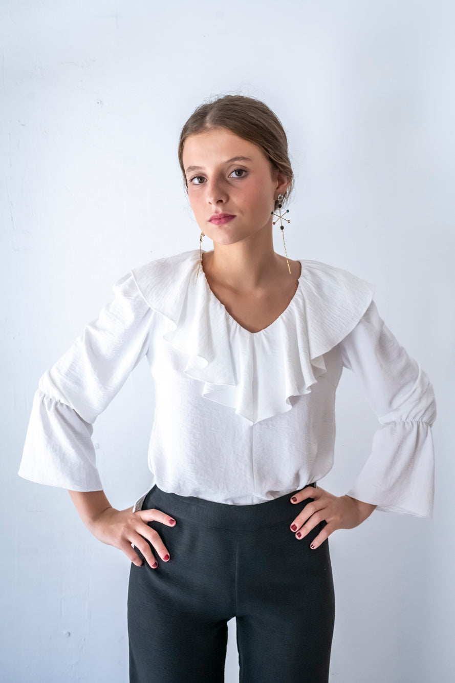 CAMISA ROMÁNTICA BLANCA