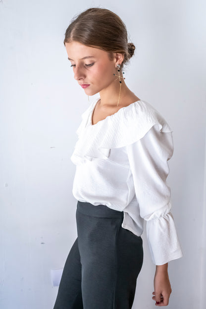 CAMISA ROMÁNTICA BLANCA