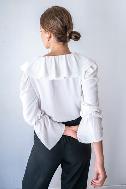 CAMISA ROMÁNTICA BLANCA